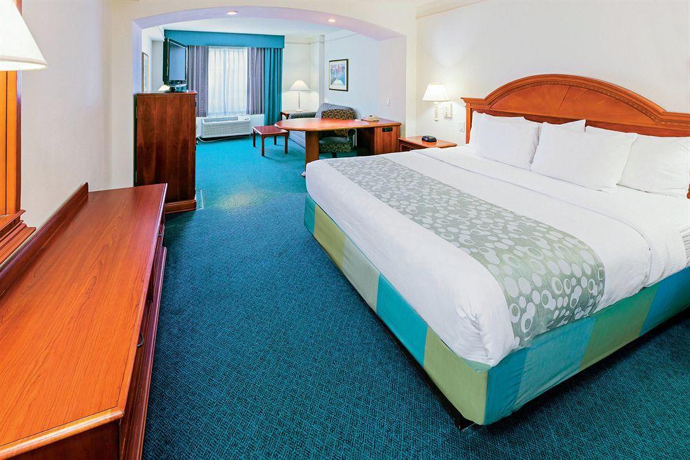 Hotel La Quinta By Wyndham San Antonio Airport Exteriér fotografie