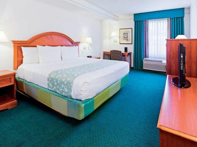 Hotel La Quinta By Wyndham San Antonio Airport Exteriér fotografie
